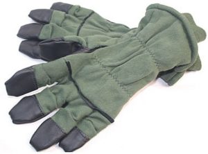 Flyers, Intermediate Cold Wet Gloves